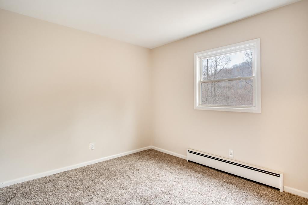 1296 N Country Club Dr