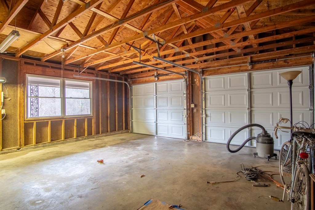 1296 N Country Club Dr