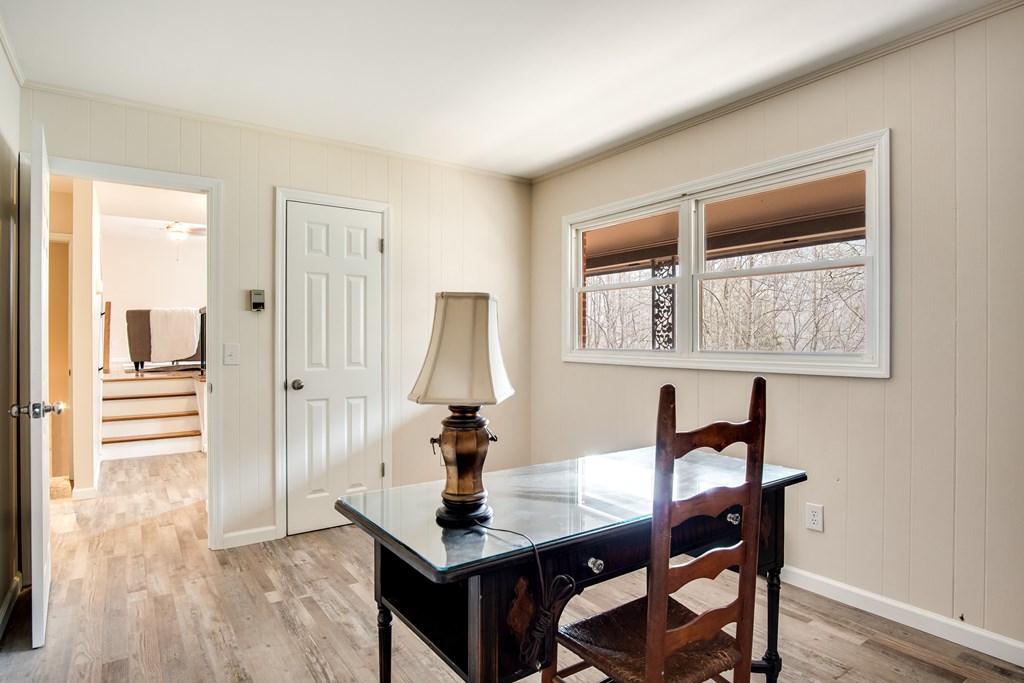 1296 N Country Club Dr