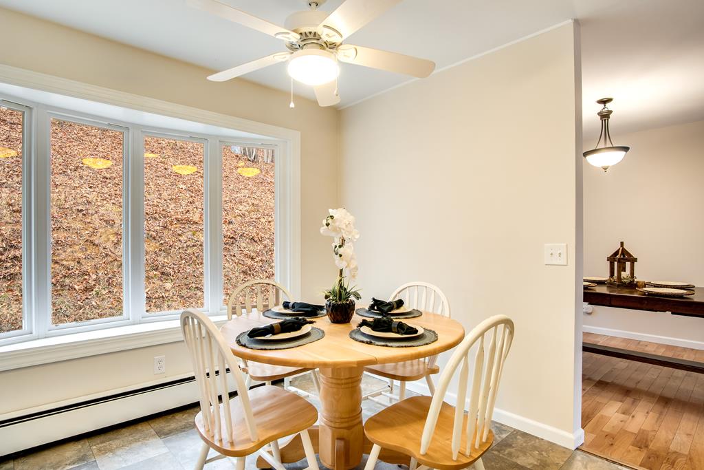 1296 N Country Club Dr