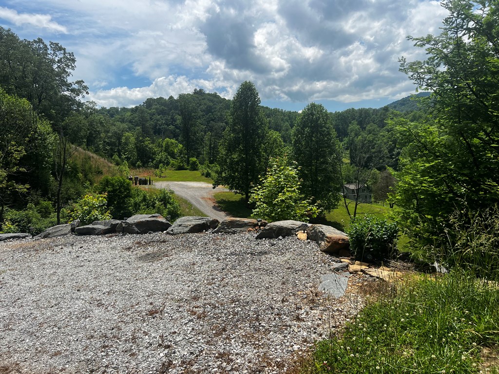 11 Copper Canopy Dr.