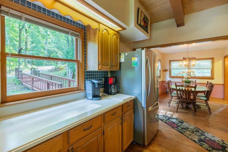 194 Little Cove Rd
