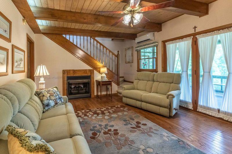194 Little Cove Rd