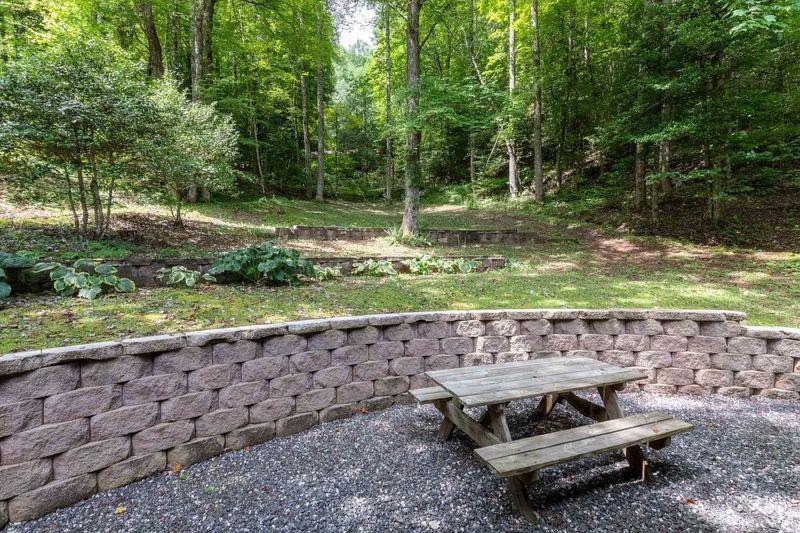 194 Little Cove Rd