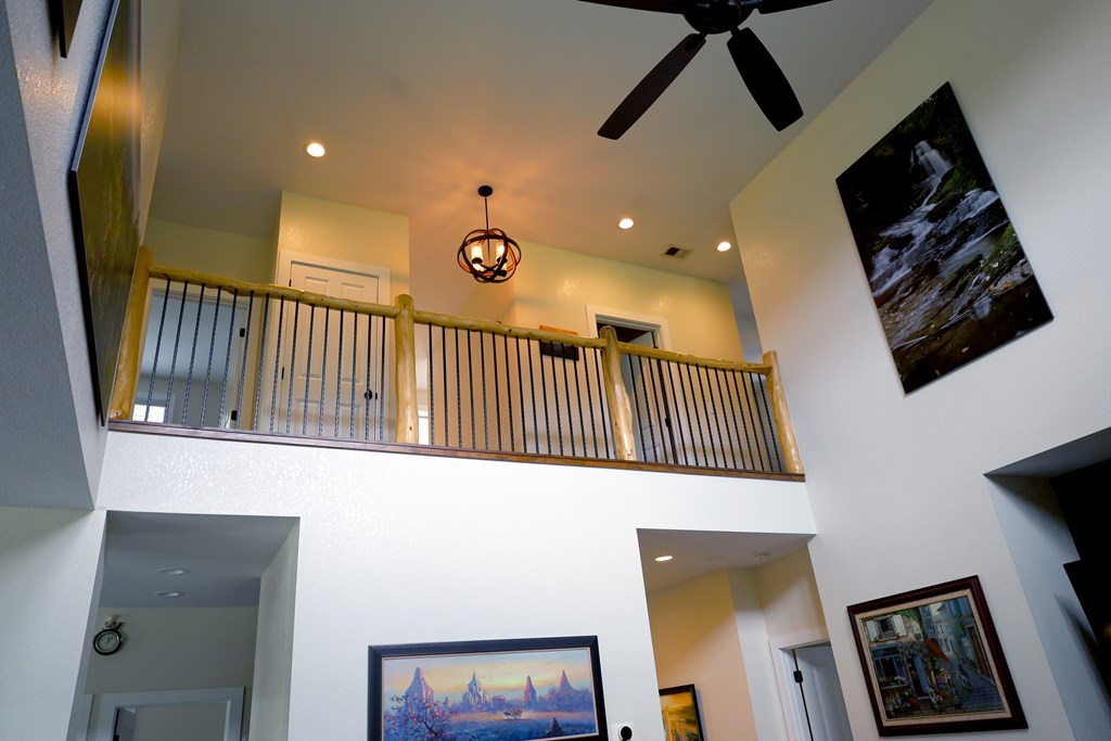 110 N Sundrops Trail