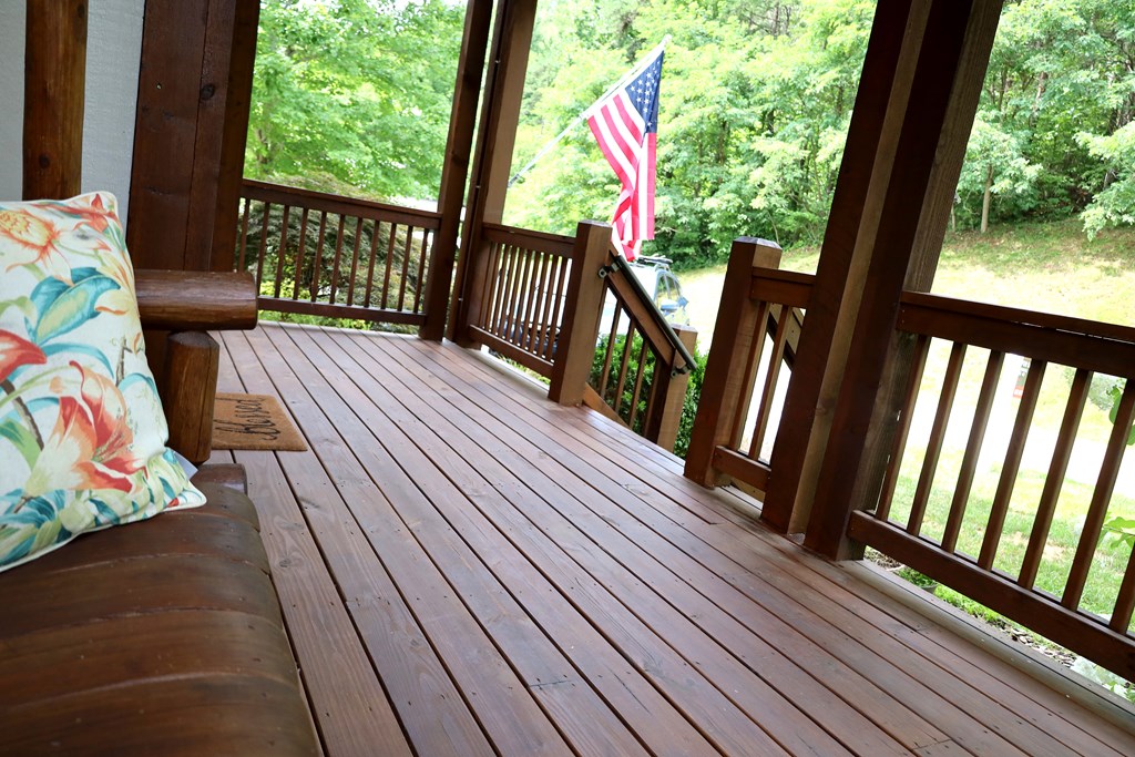 110 N Sundrops Trail