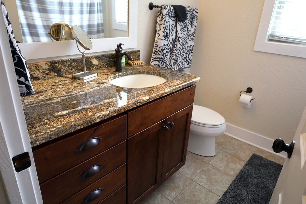 110 N Sundrops Trail