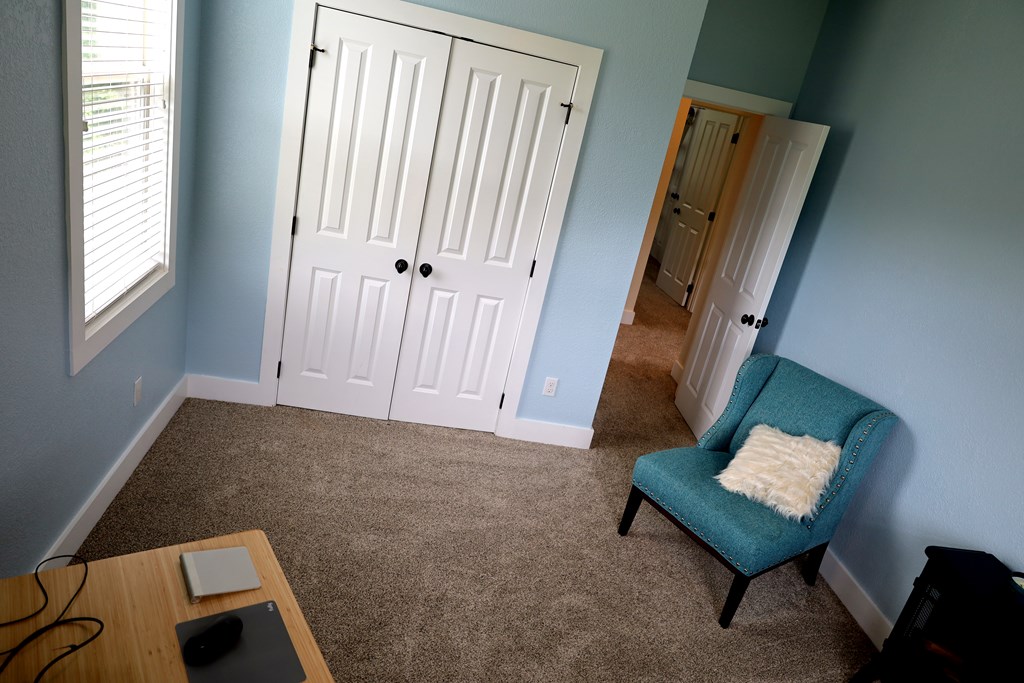 110 N Sundrops Trail