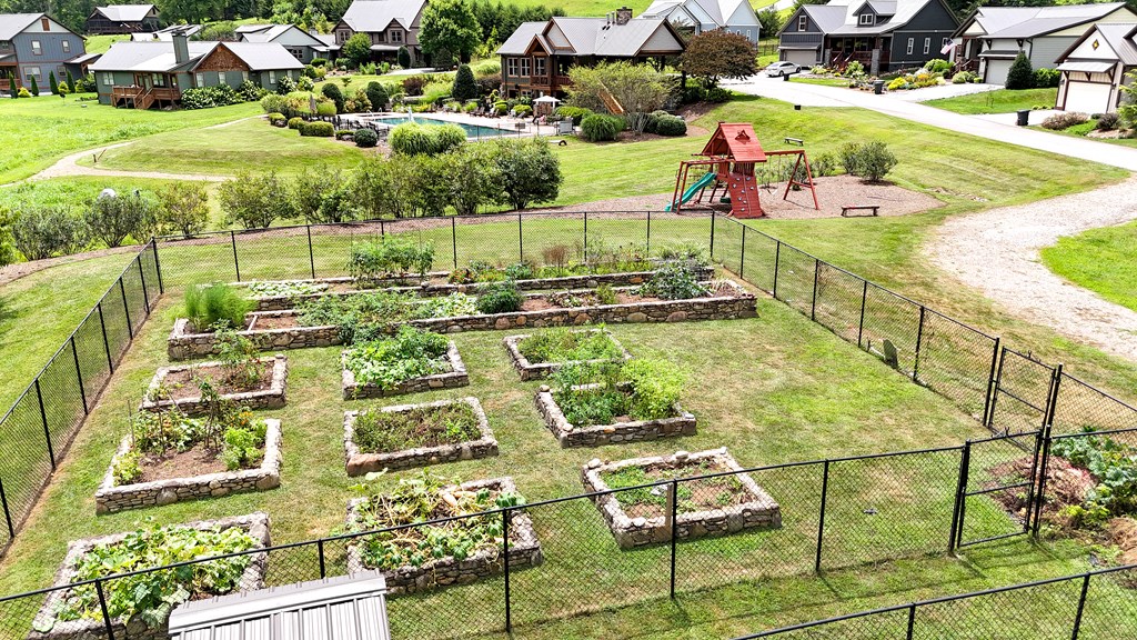 110 N Sundrops Trail