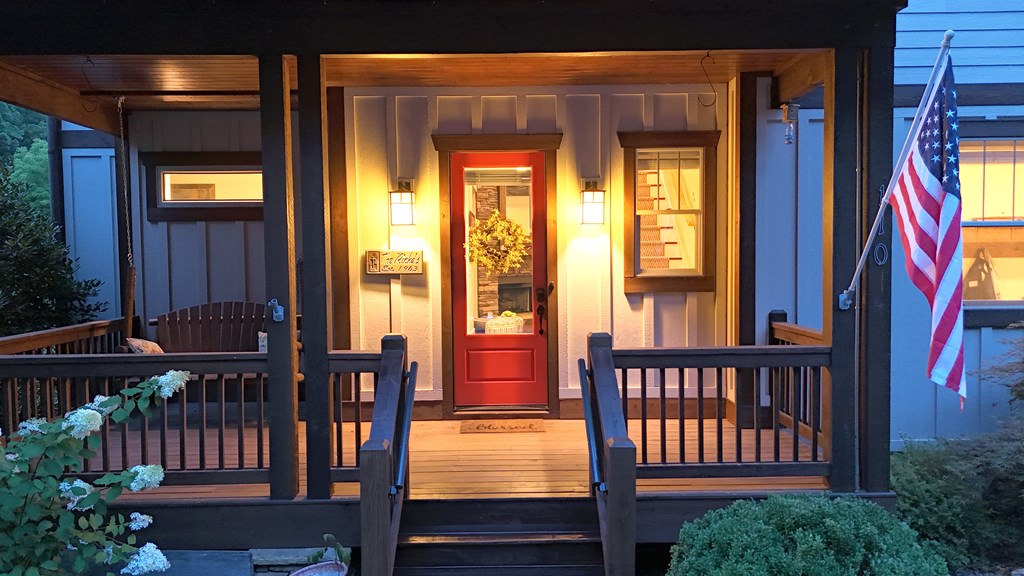 110 N Sundrops Trail