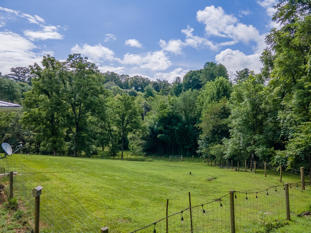 1515 Webster Road