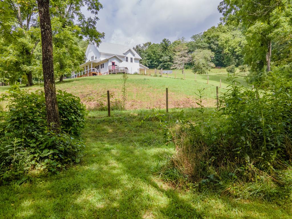 1515 Webster Road