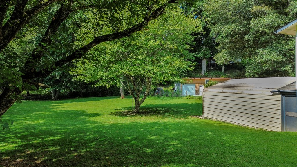 141 Prentiss Bridge Road