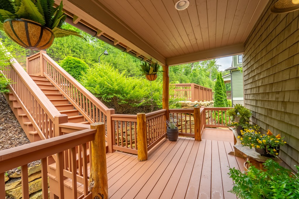 63 Copper Canopy Drive