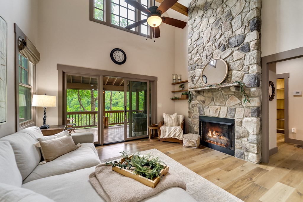 63 Copper Canopy Drive