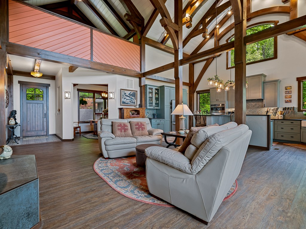 2223 Scarlet Ridge