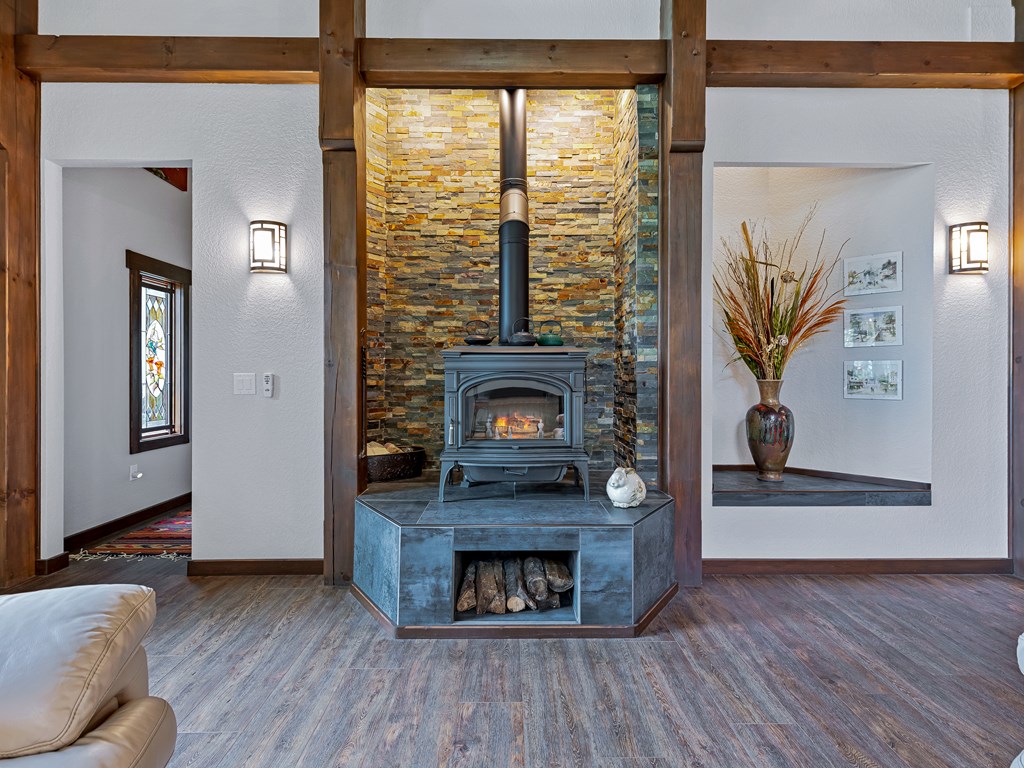 2223 Scarlet Ridge