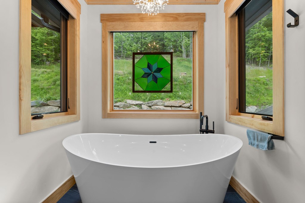 192 Lakeview Trail