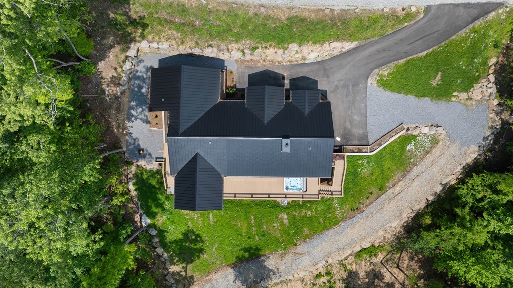192 Lakeview Trail