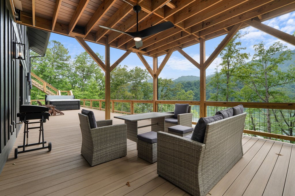 192 Lakeview Trail
