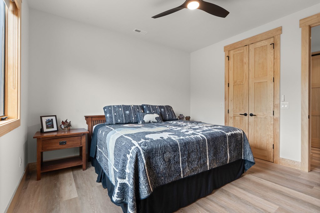 192 Lakeview Trail