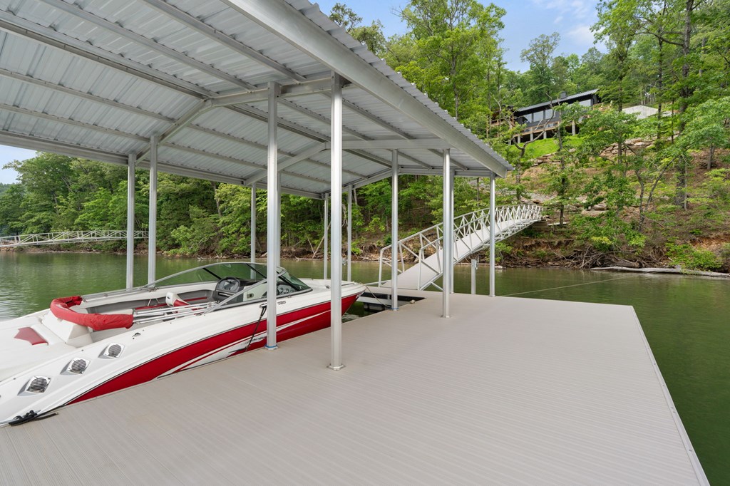 192 Lakeview Trail