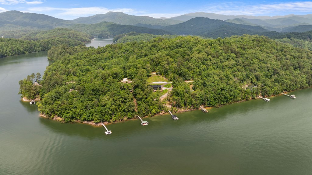 192 Lakeview Trail