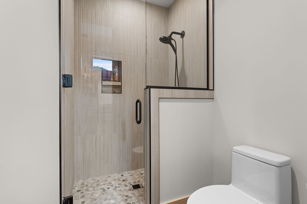 192 Lakeview Trail