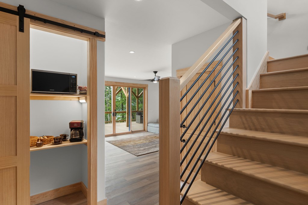 192 Lakeview Trail
