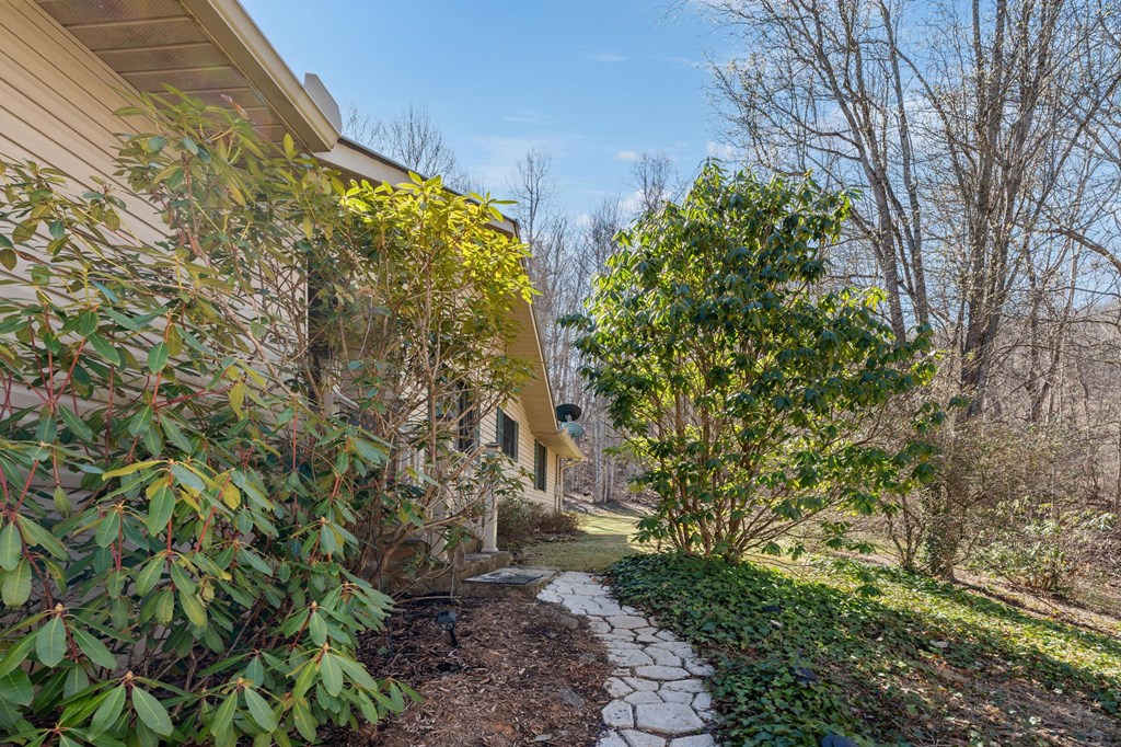 825 Posey Blanton Rd