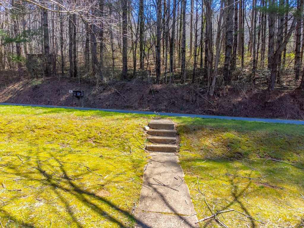 809 Locust Creek Road