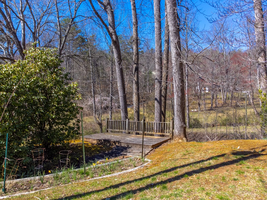 809 Locust Creek Road