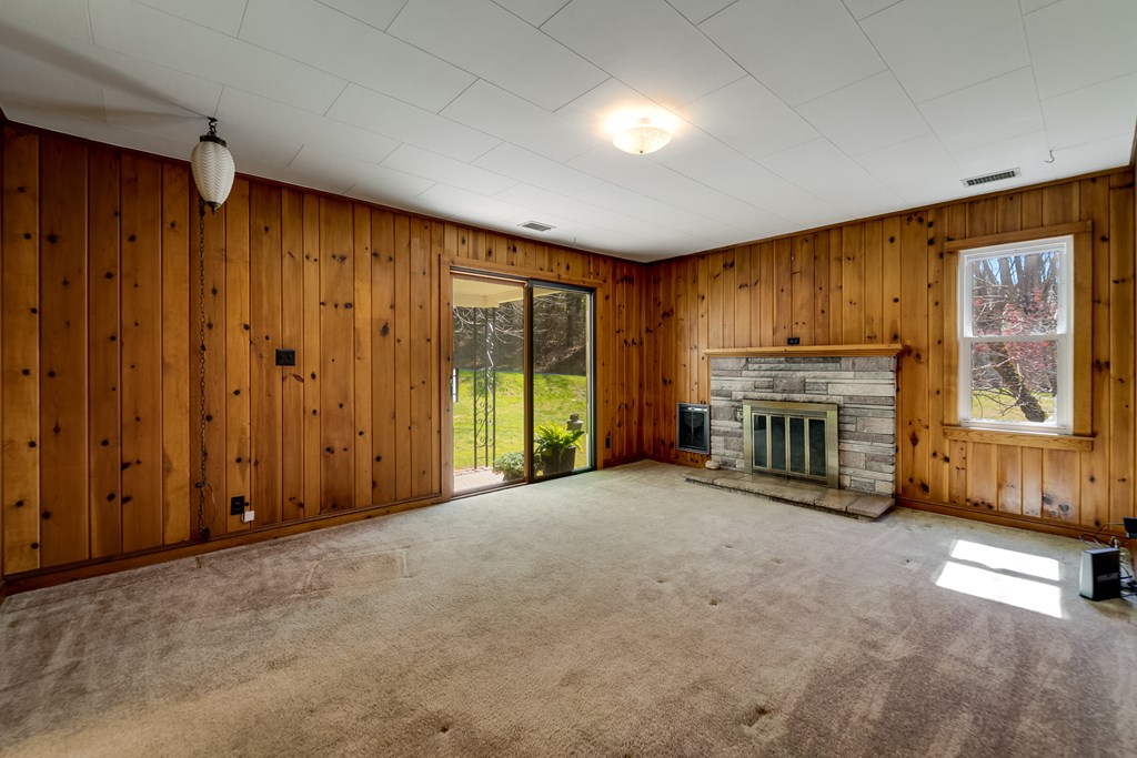 809 Locust Creek Road