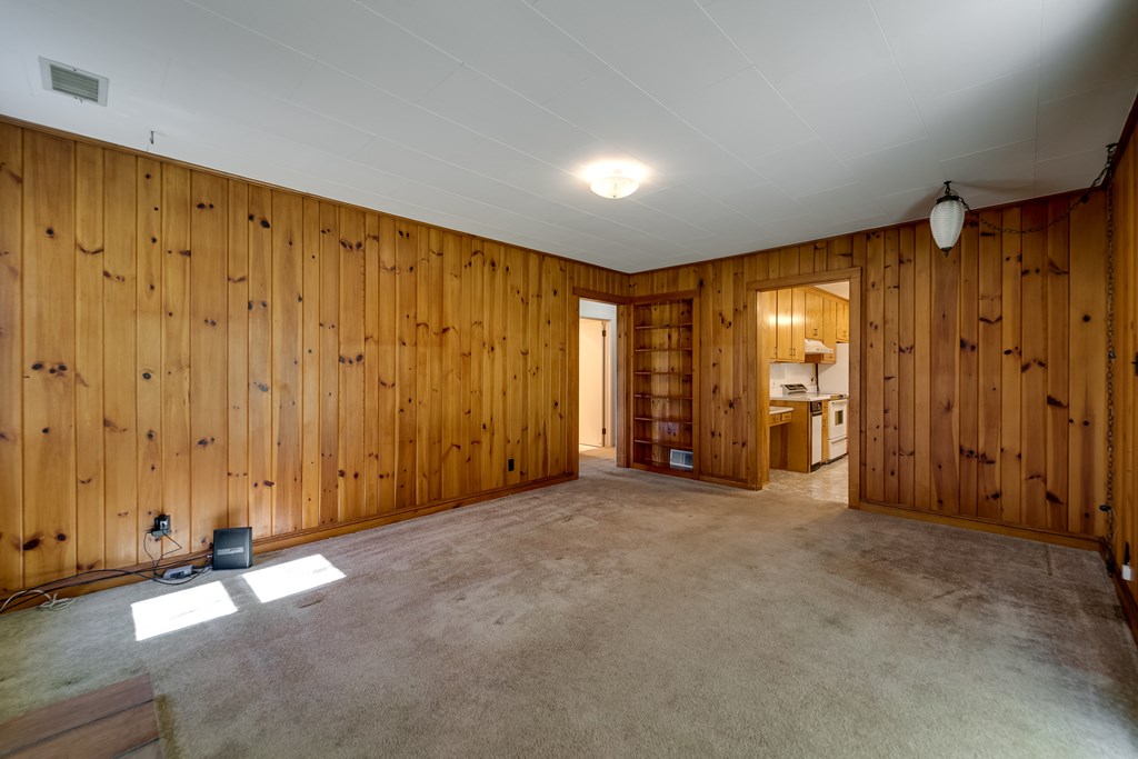 809 Locust Creek Road