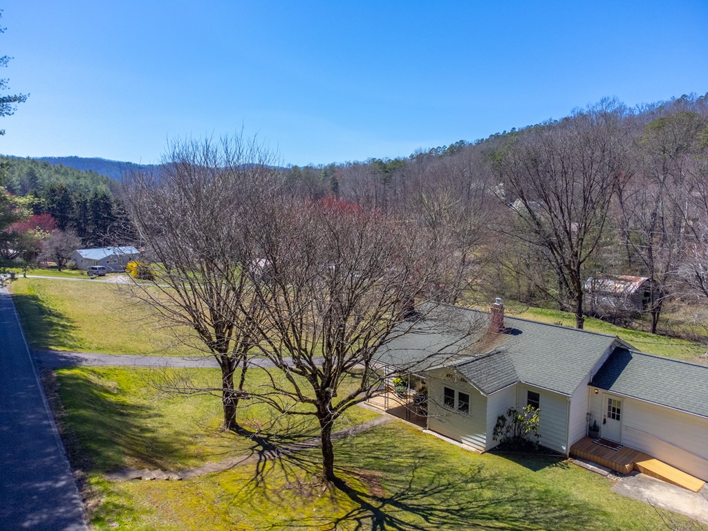 809 Locust Creek Road