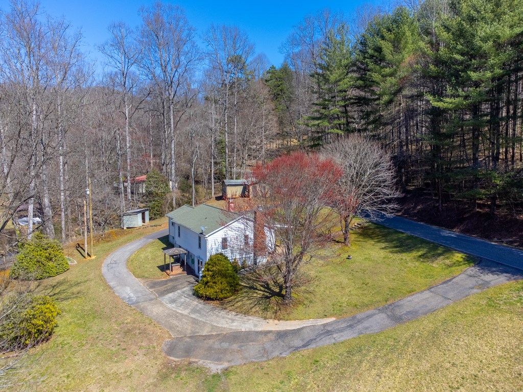 809 Locust Creek Road