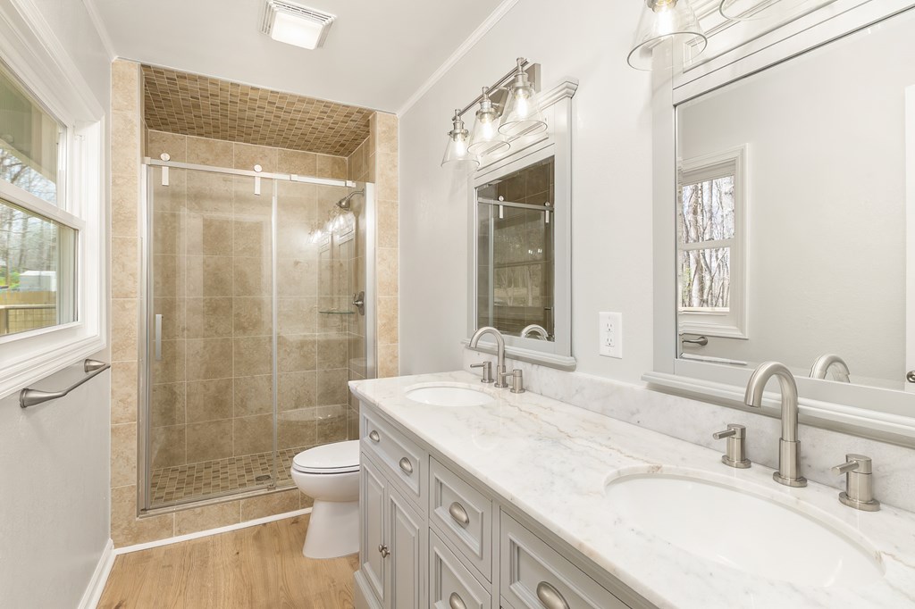 975 Middle Skeenah Rd