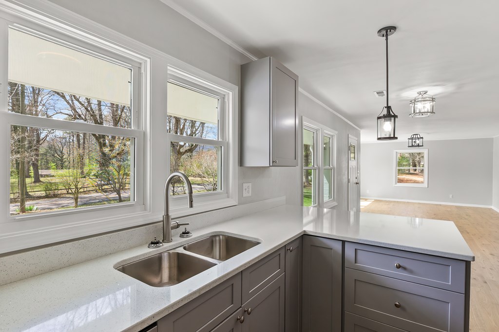 975 Middle Skeenah Rd