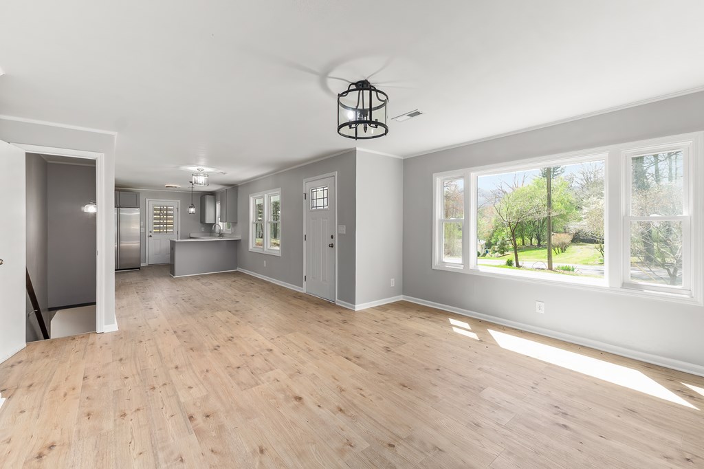 975 Middle Skeenah Rd