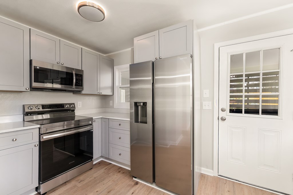 975 Middle Skeenah Rd