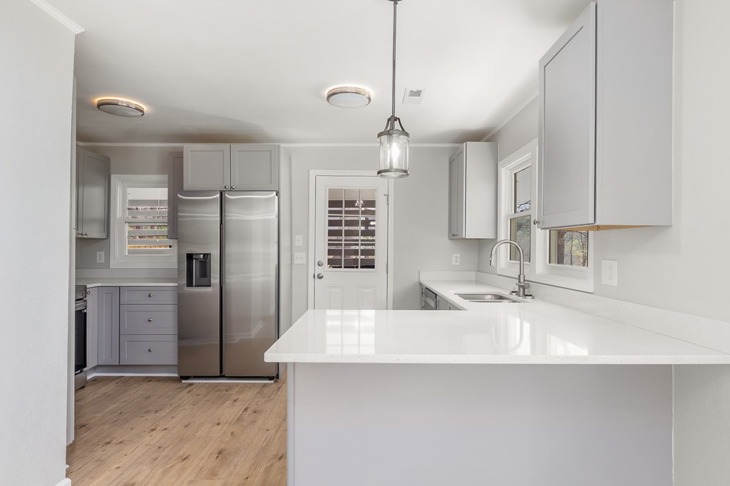 975 Middle Skeenah Rd