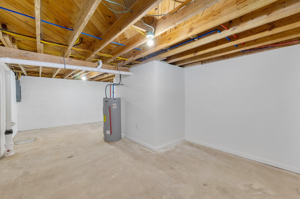 975 Middle Skeenah Rd