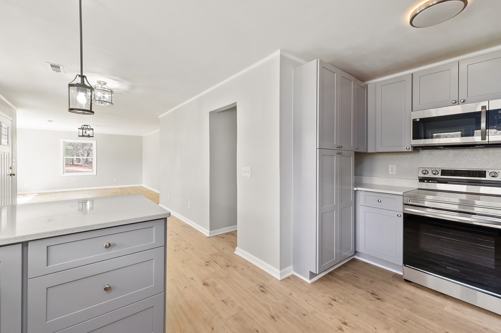 975 Middle Skeenah Rd