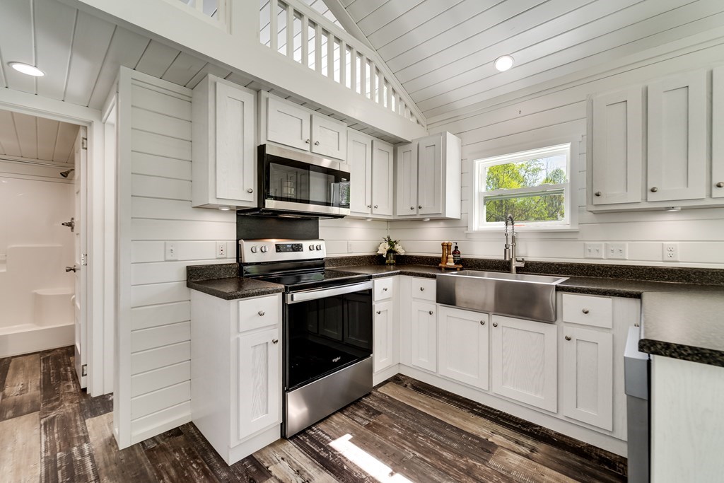 619/621 Kitchens Branch Road