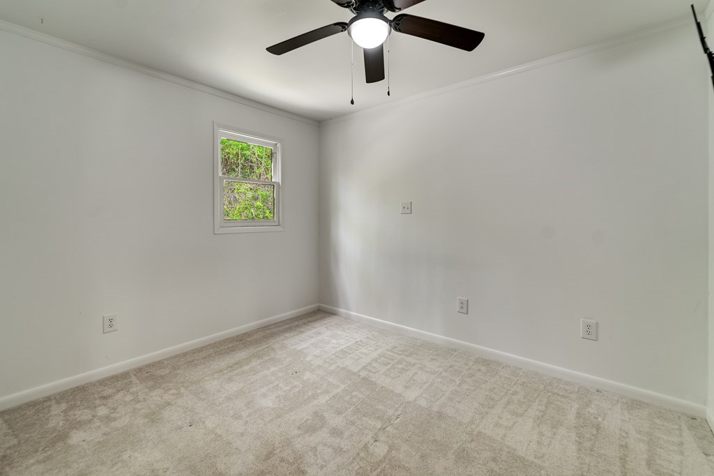 619/621 Kitchens Branch Road