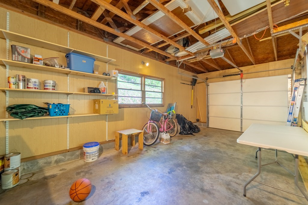 619/621 Kitchens Branch Road
