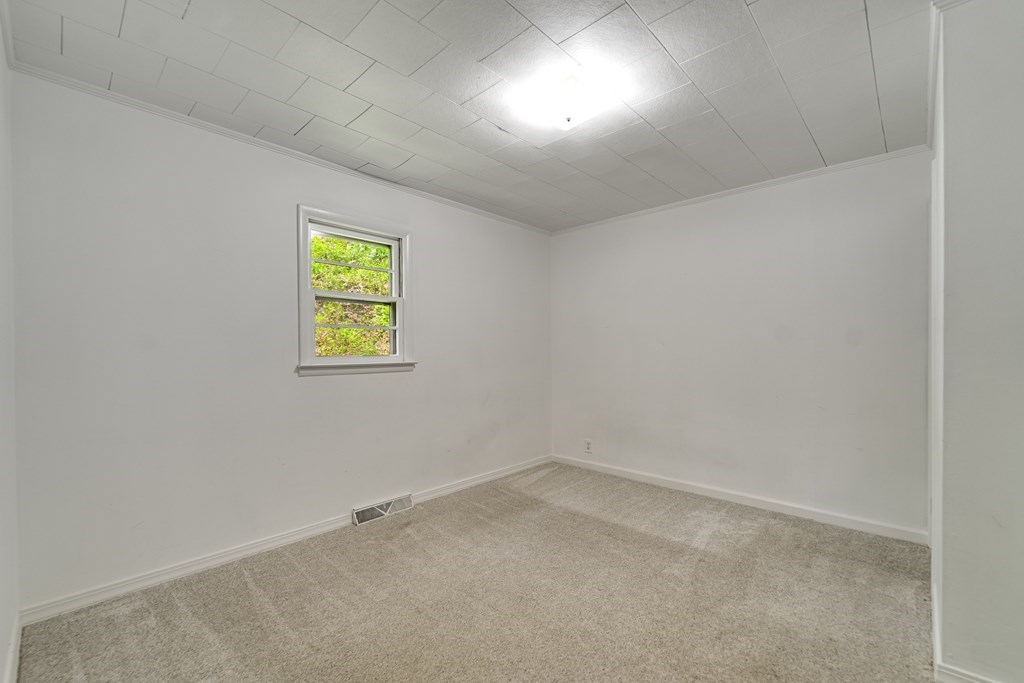 619/621 Kitchens Branch Road
