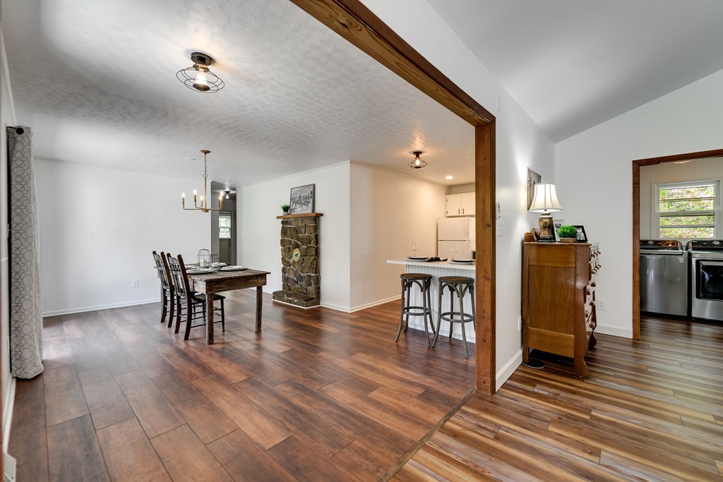619/621 Kitchens Branch Road