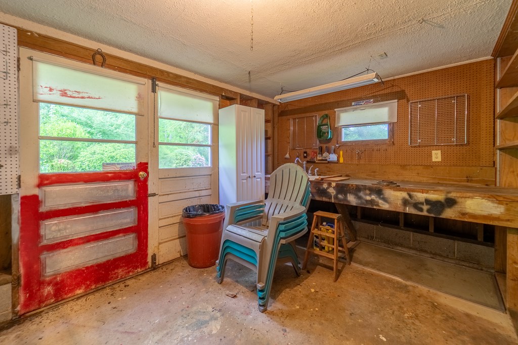 3407 Patton Rd