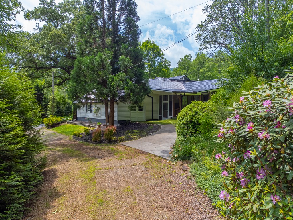 3407 Patton Rd